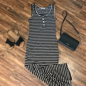 𝑀𝐴𝑋𝐼 𝐷𝑅𝐸𝑆𝑆